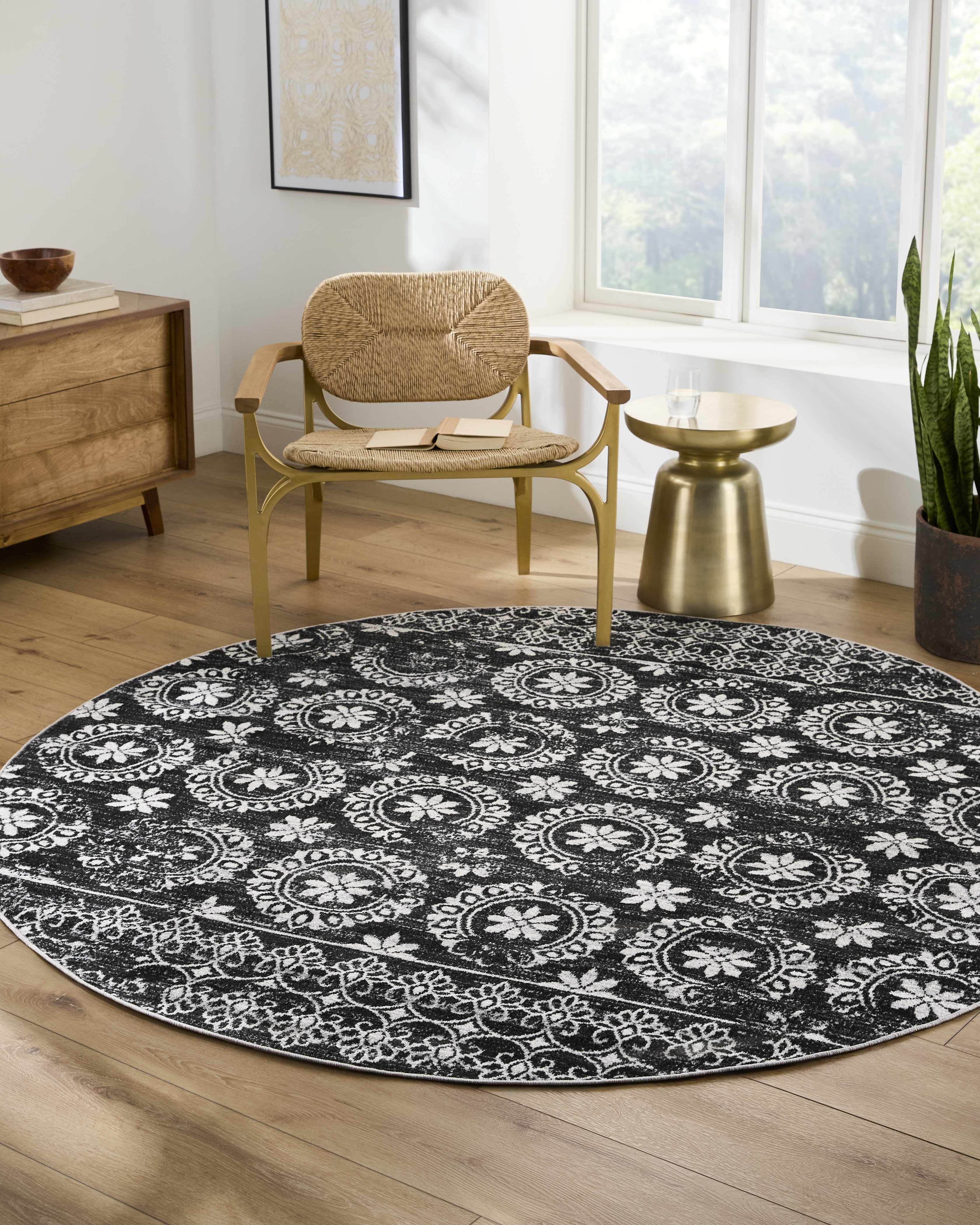Roomscene-Round