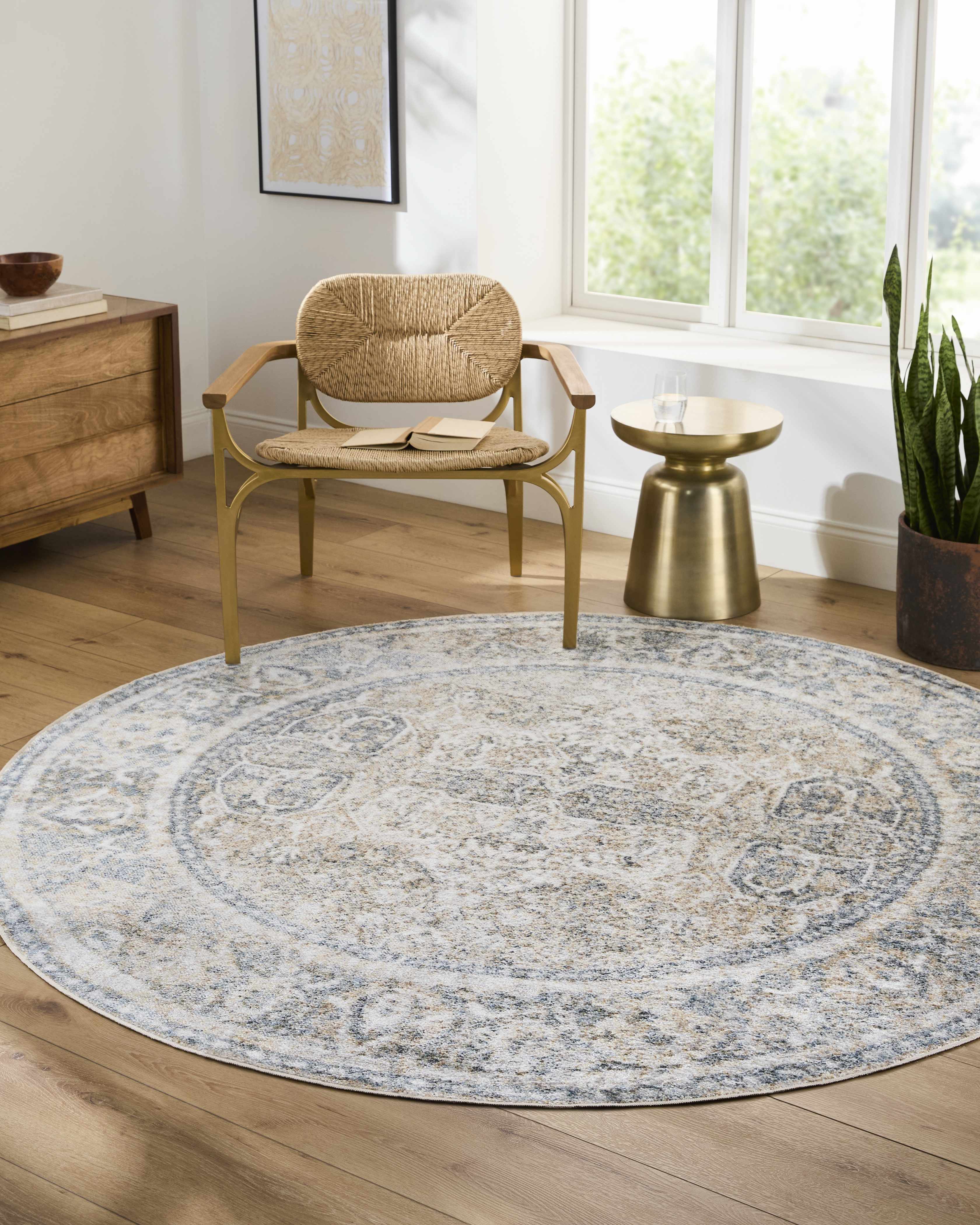 Roomscene-Round